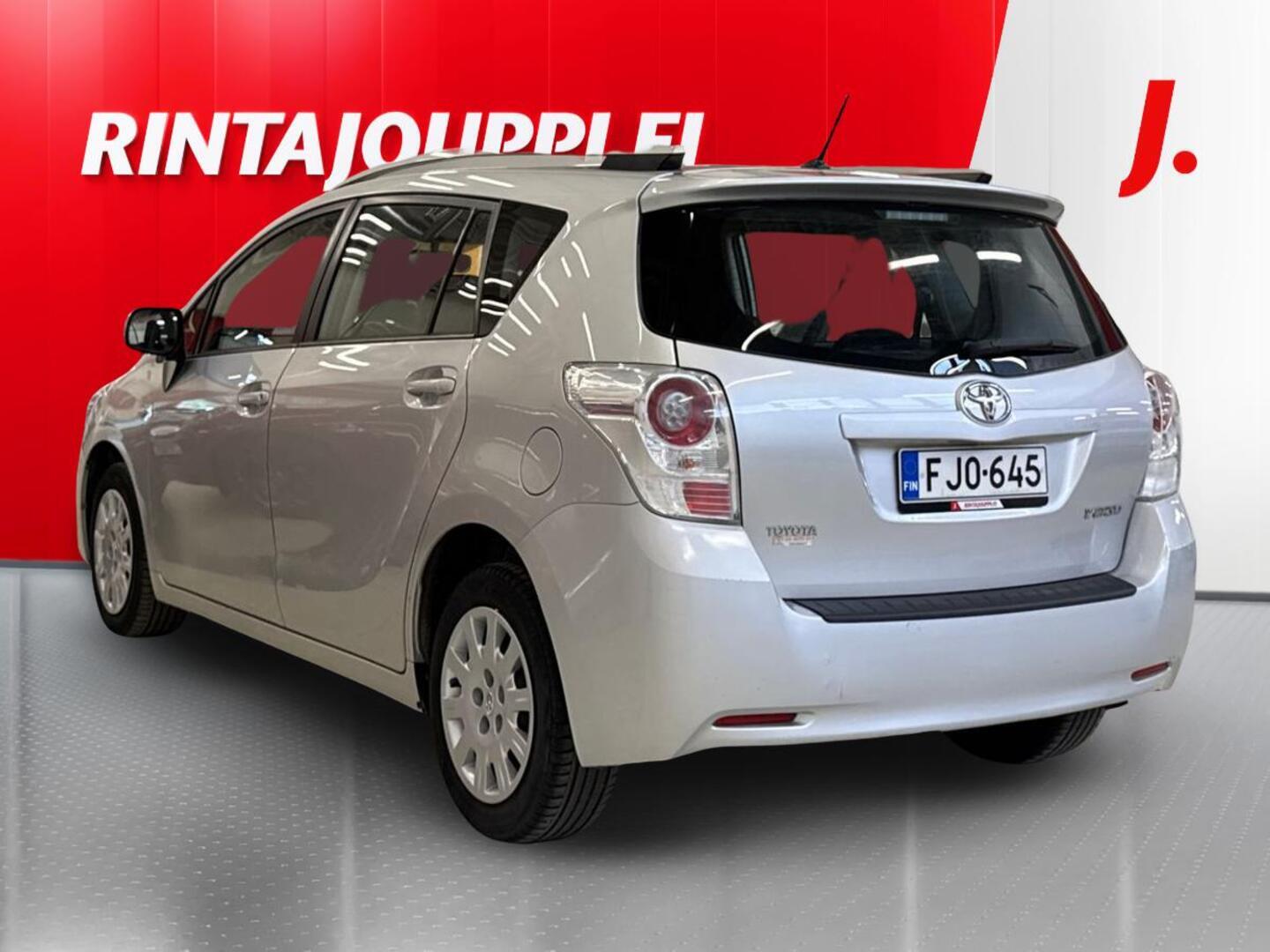 TOYOTA Verso 2010