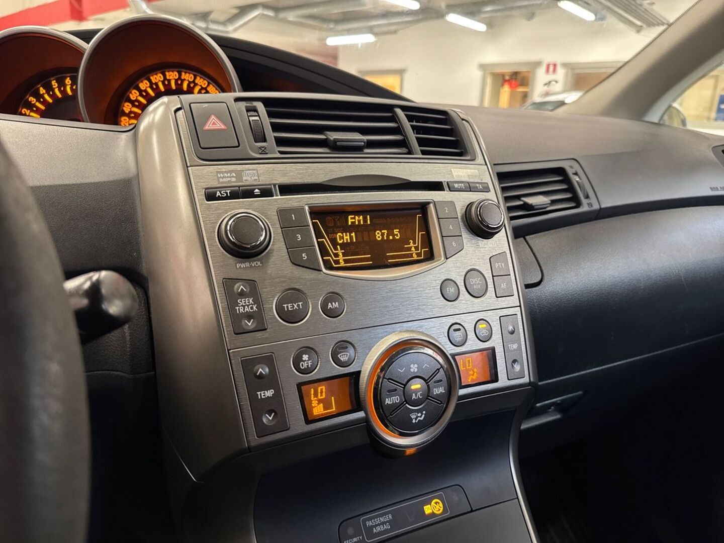 TOYOTA Verso 2010