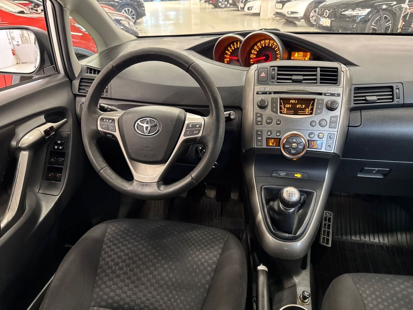 TOYOTA Verso 2010