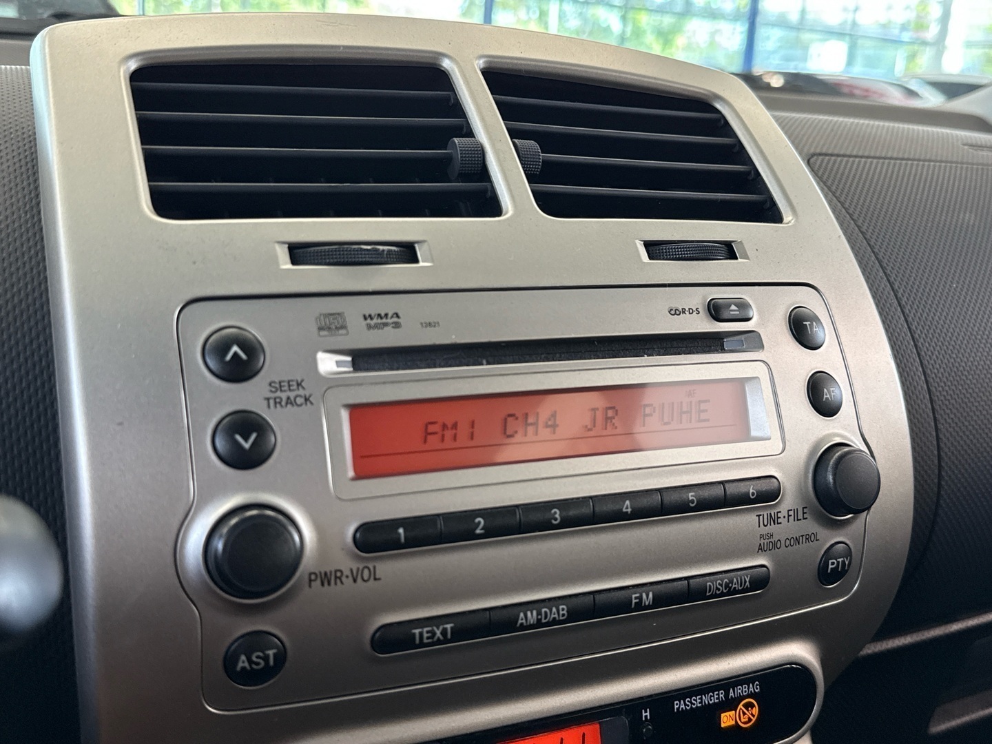 TOYOTA Urban Cruiser 2011