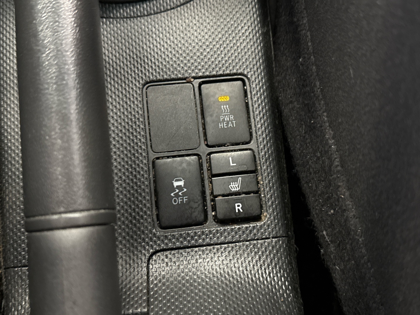 TOYOTA Urban Cruiser 2011