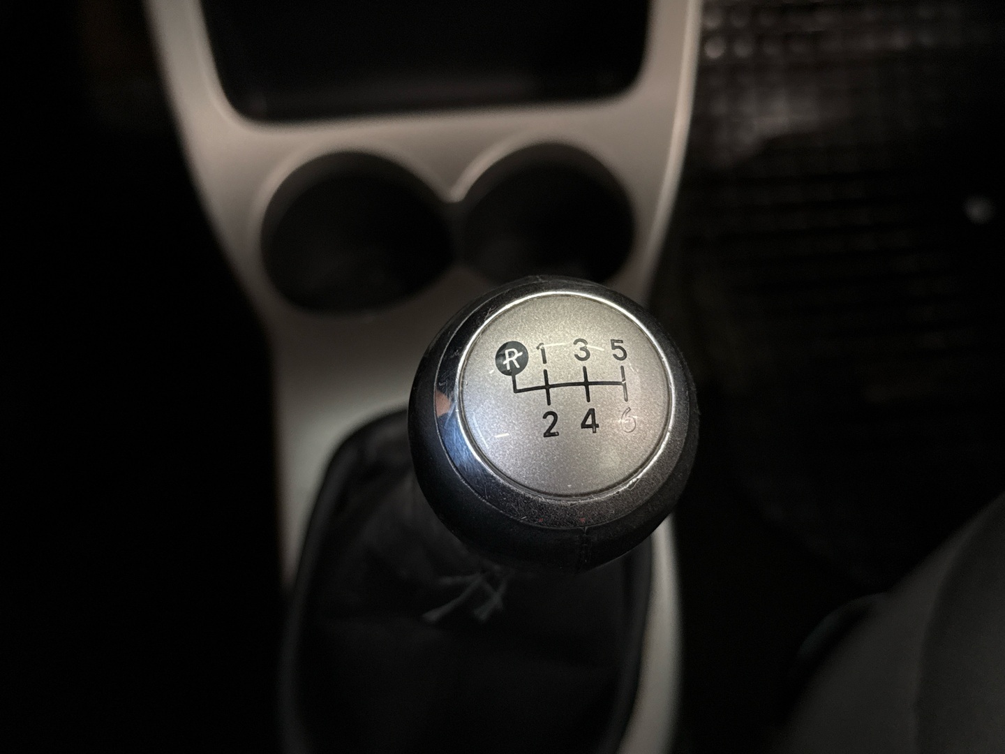 TOYOTA Urban Cruiser 2011