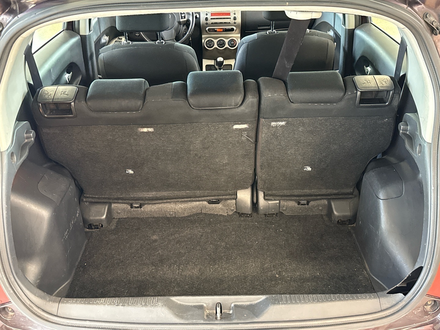 TOYOTA Urban Cruiser 2011