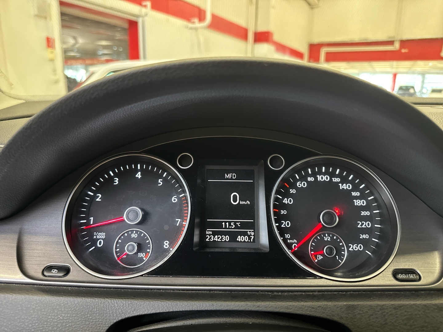 VOLKSWAGEN Passat 2011