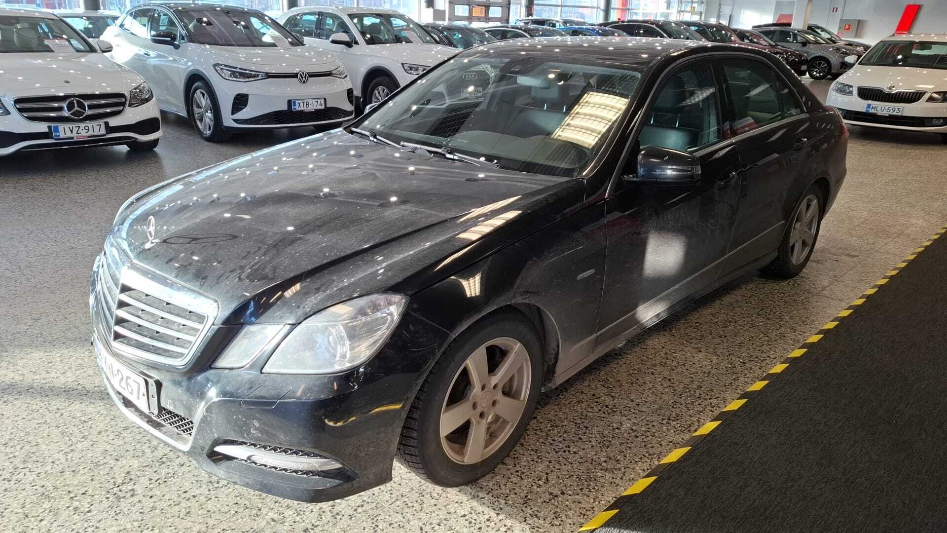 MERCEDES-BENZ E 2011