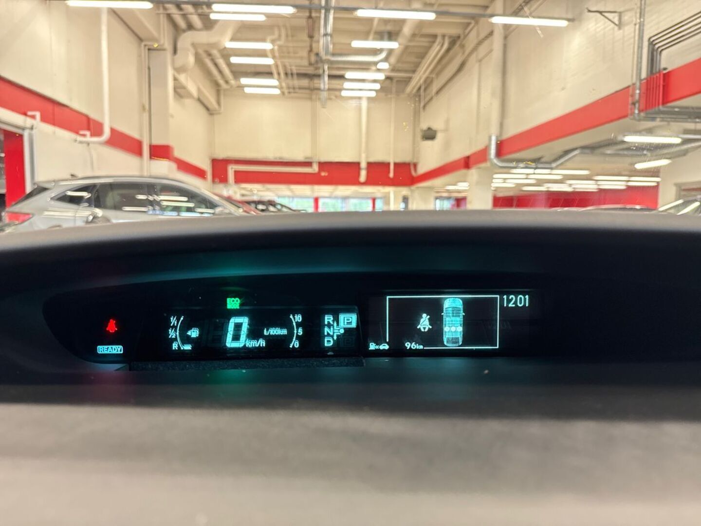 TOYOTA Prius PHEV 2012