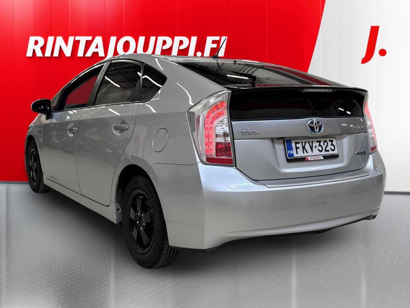 TOYOTA Prius PHEV 2012