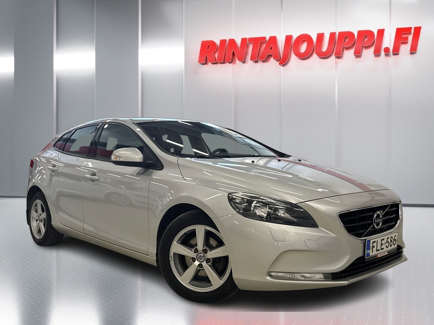 VOLVO V40 2013