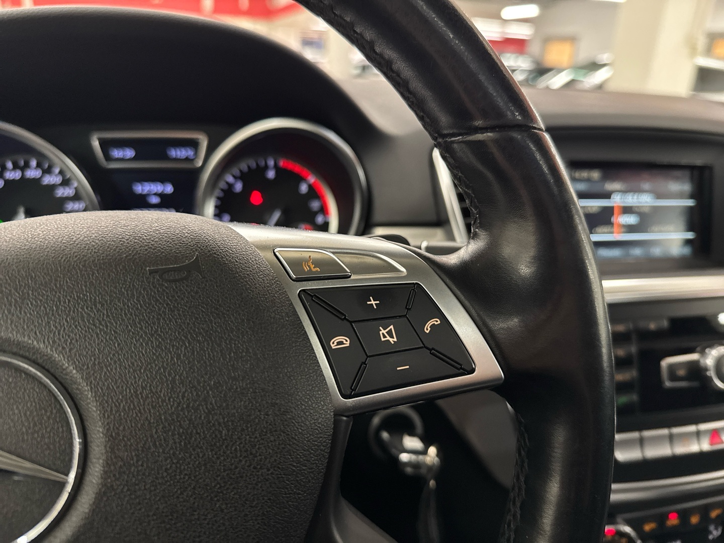 MERCEDES-BENZ ML 2012