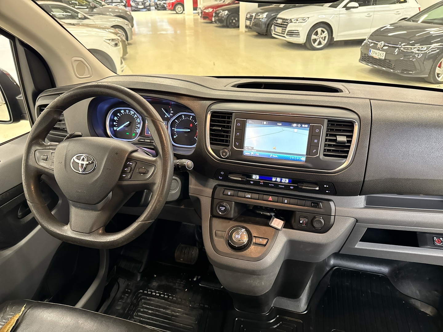 TOYOTA Proace 2018