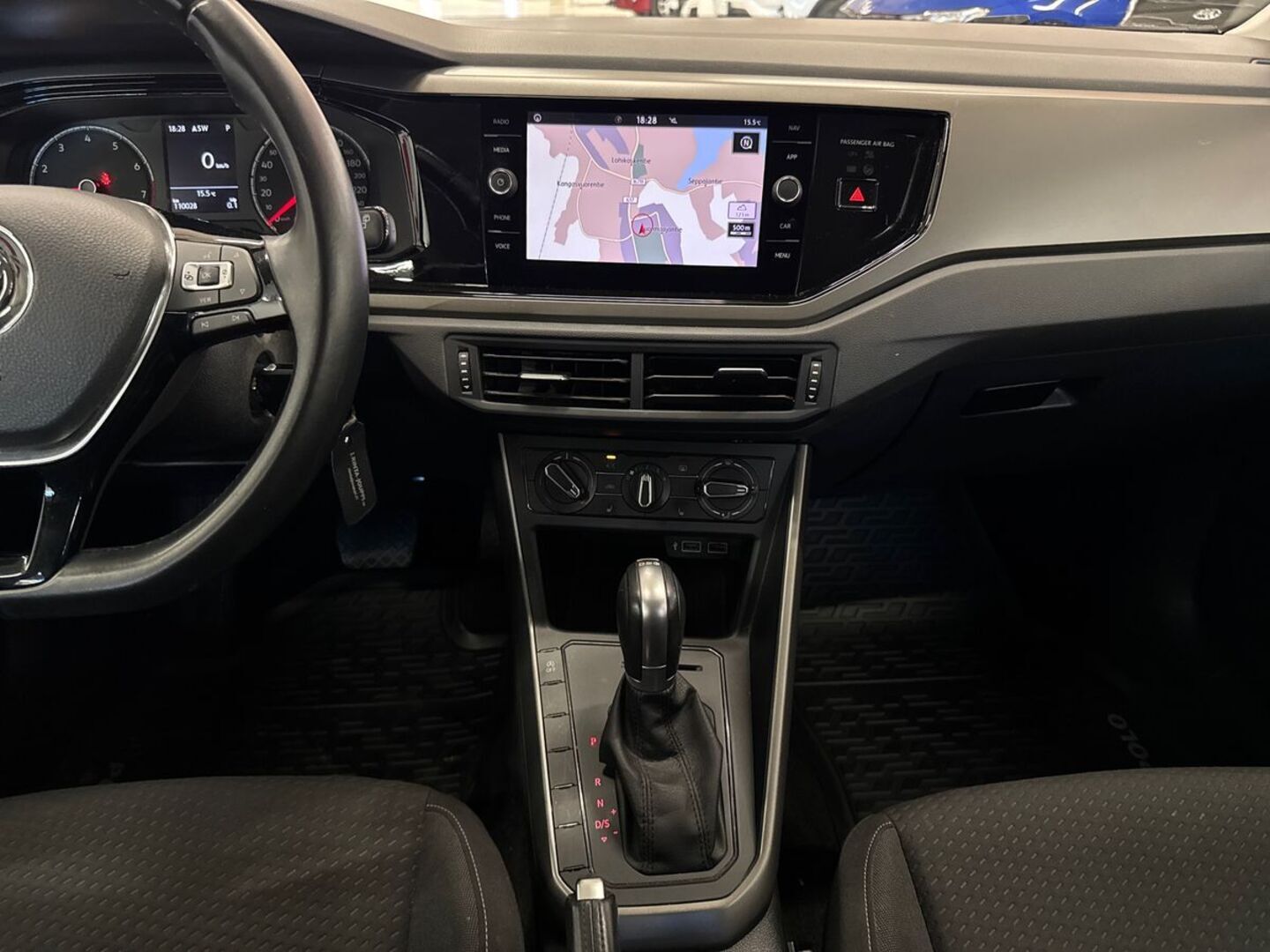 VOLKSWAGEN Polo 2018