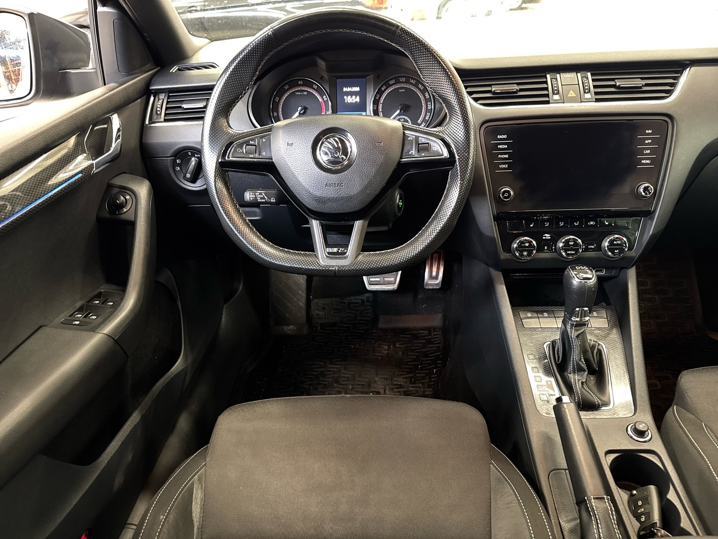 SKODA Octavia 19