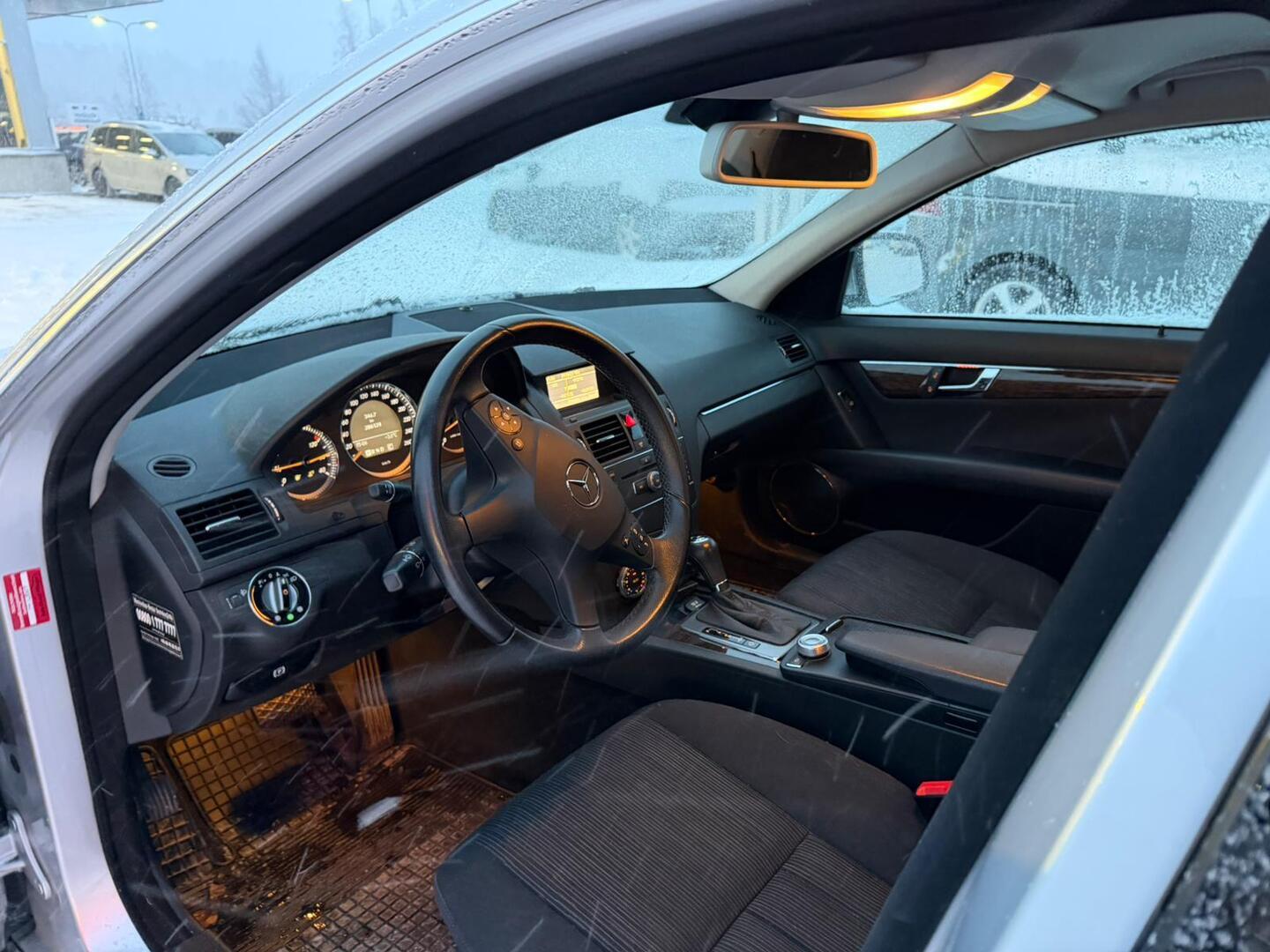 MERCEDES-BENZ C 2008