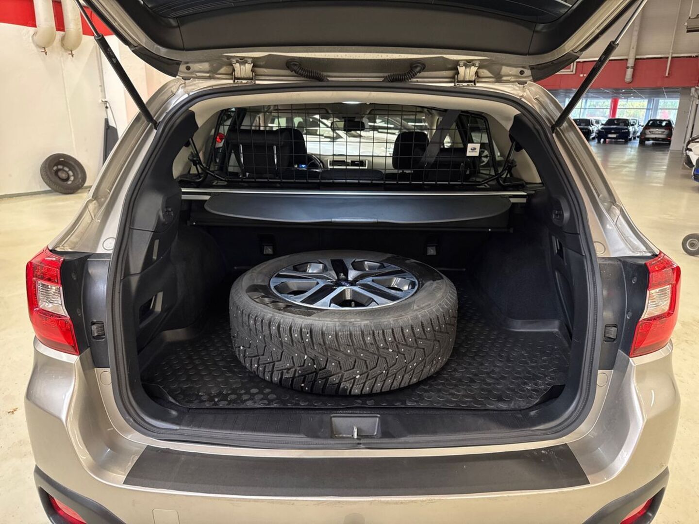 SUBARU Outback 2018