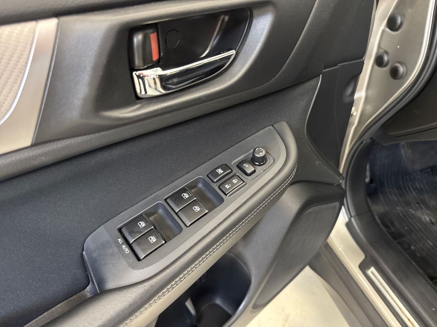 SUBARU Outback 2018