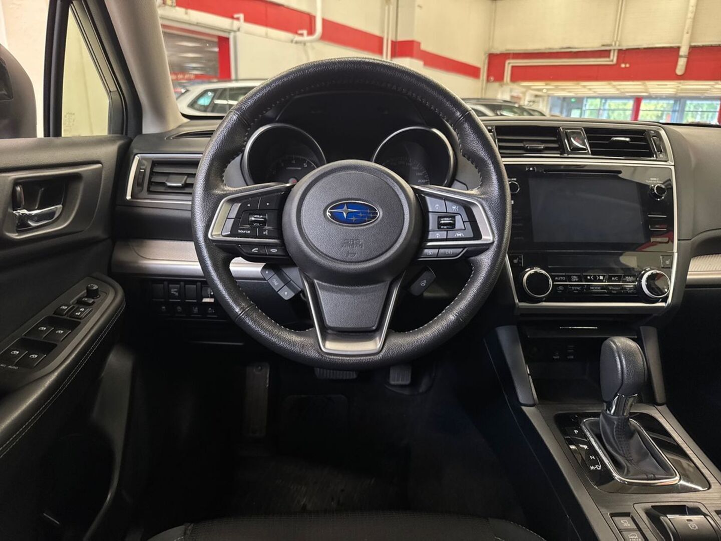 SUBARU Outback 2018
