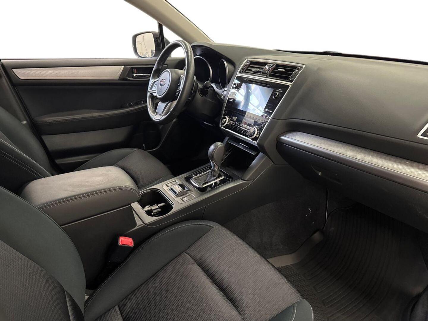SUBARU Outback 2018
