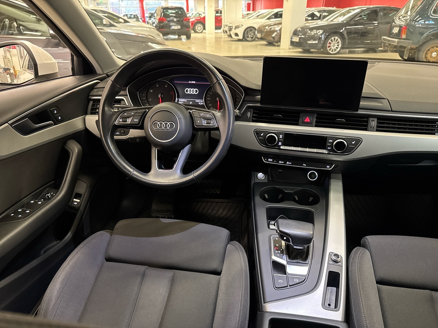 AUDI A4 2020