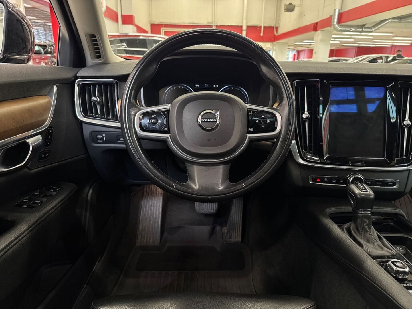 VOLVO S90 21