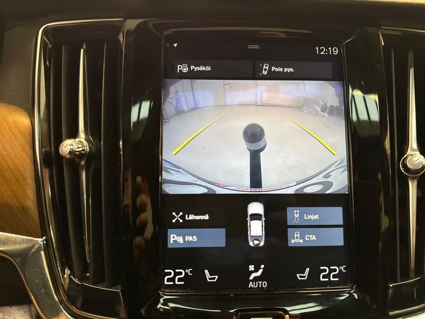 VOLVO S90 28