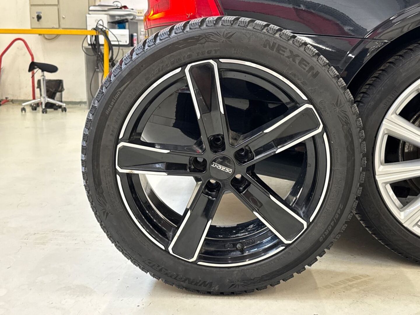 VOLVO S90 36