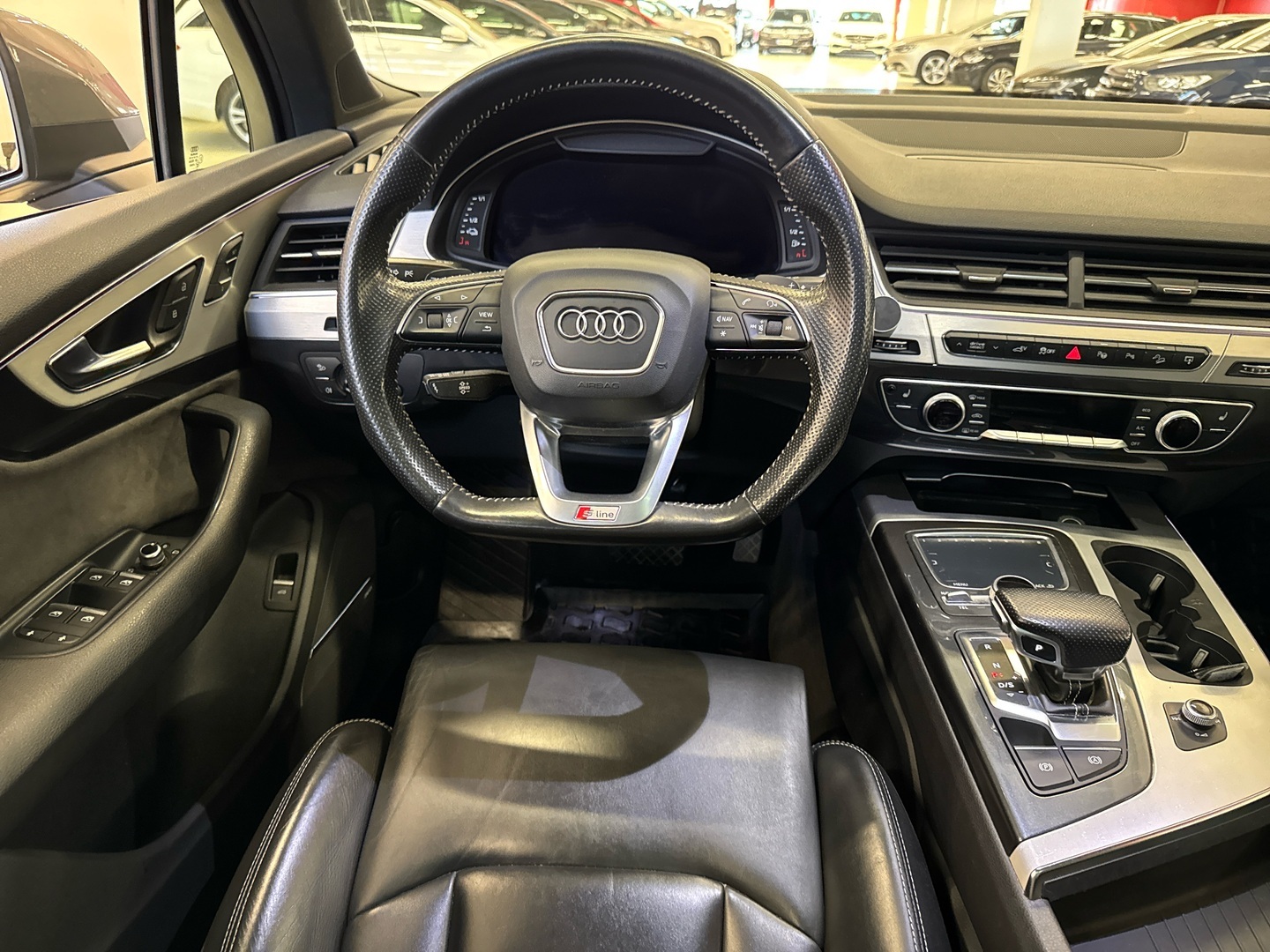 AUDI e-tron 2017