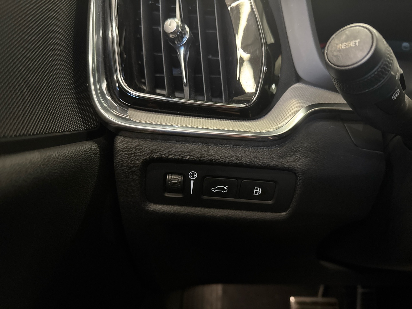 VOLVO V60 2019