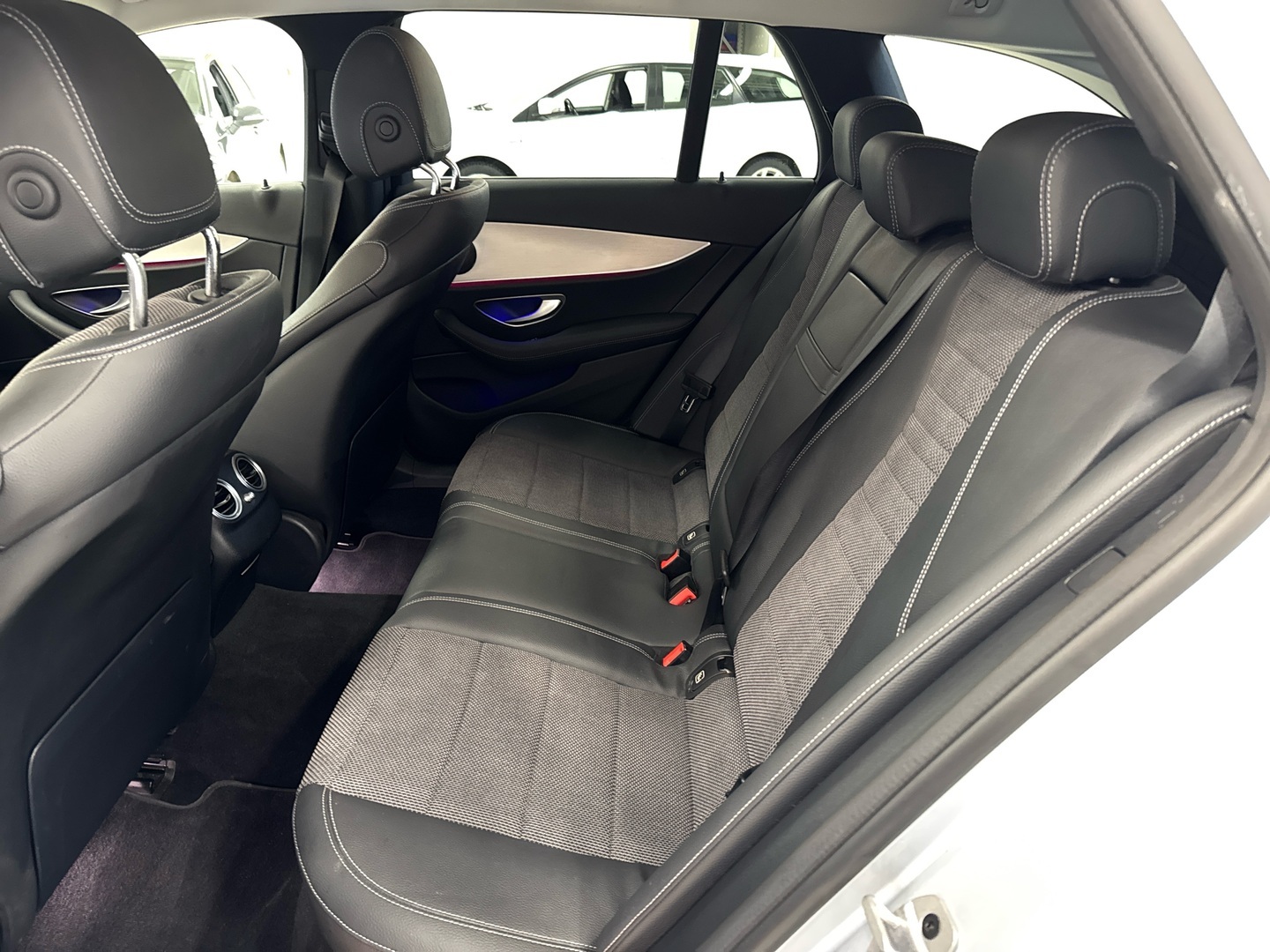 MERCEDES-BENZ E 2021