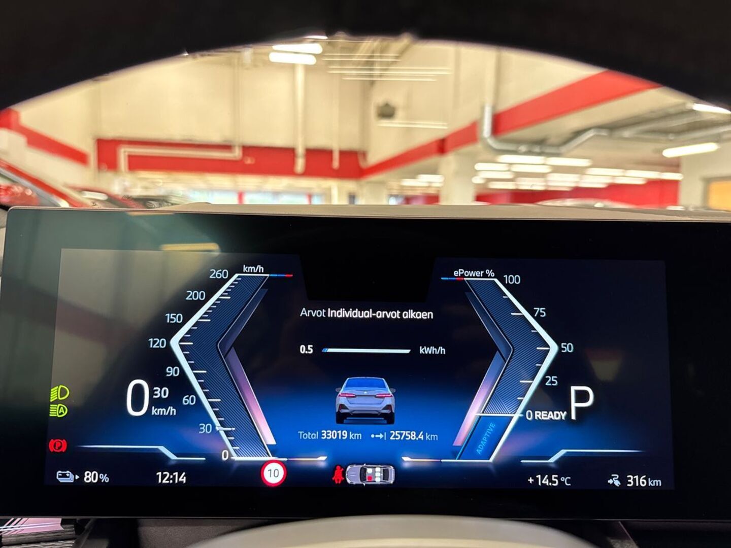 BMW i5 19
