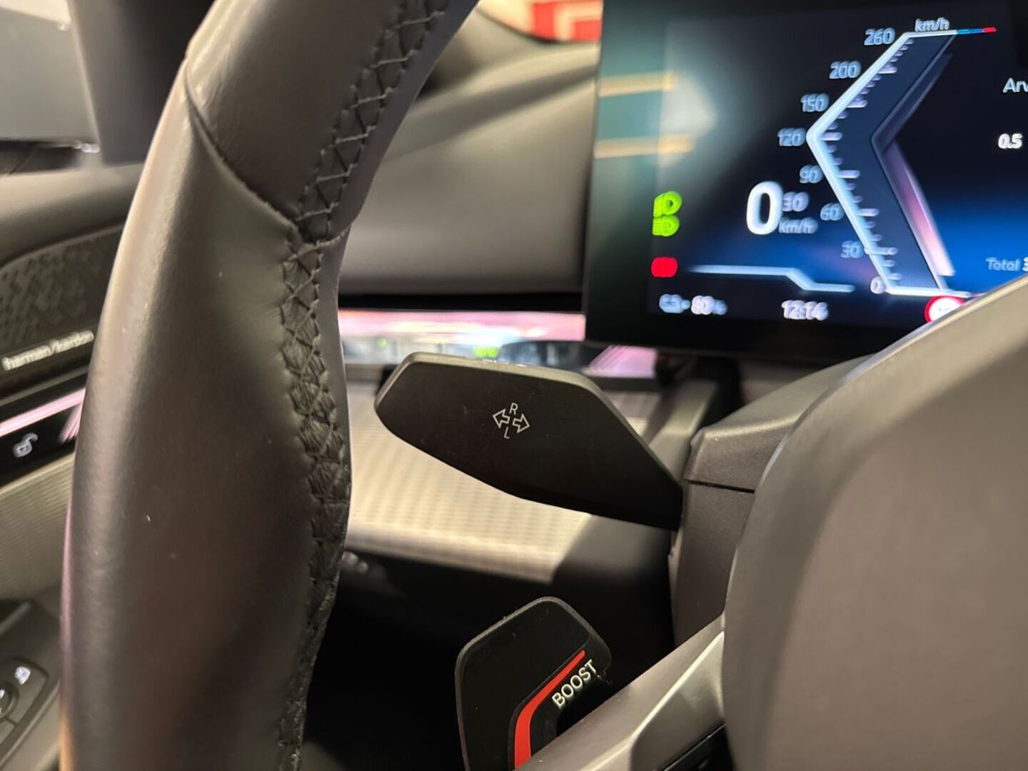 BMW i5 25