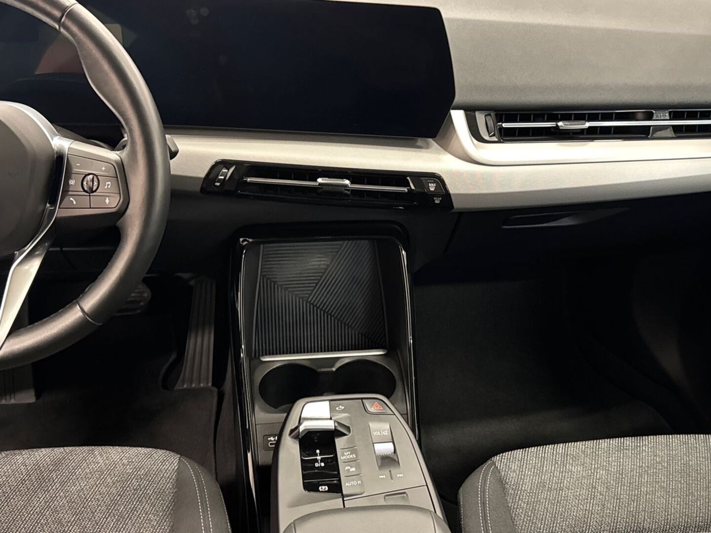 BMW iX1 2024