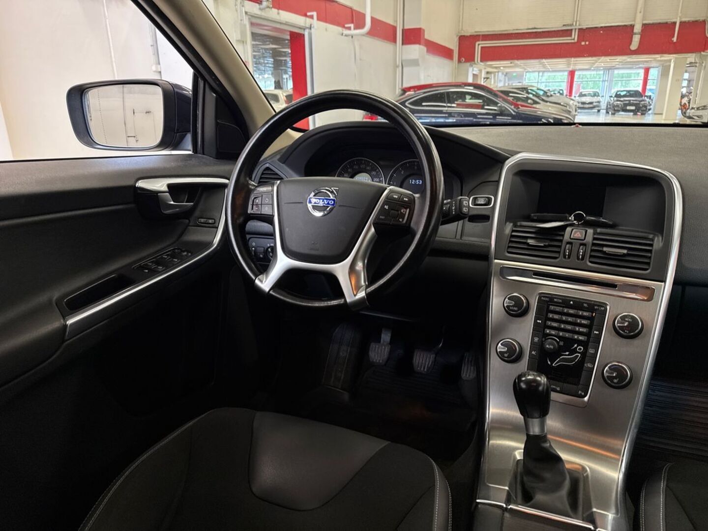VOLVO XC60 2011