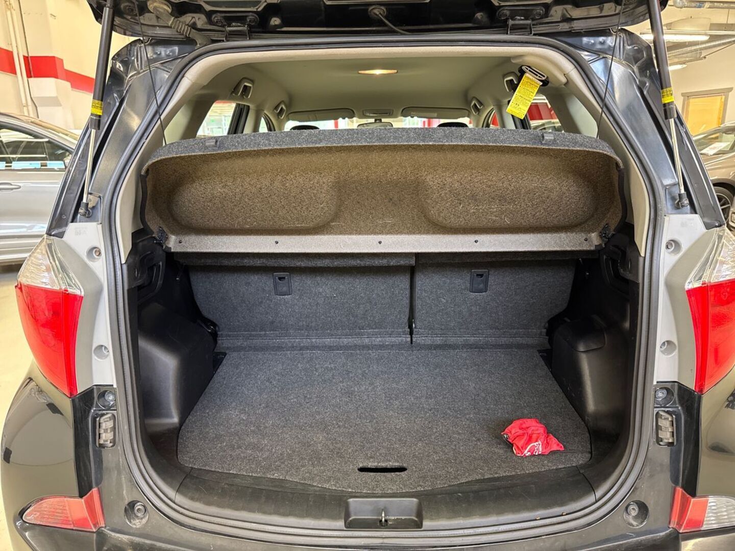 TOYOTA Verso-S 2012