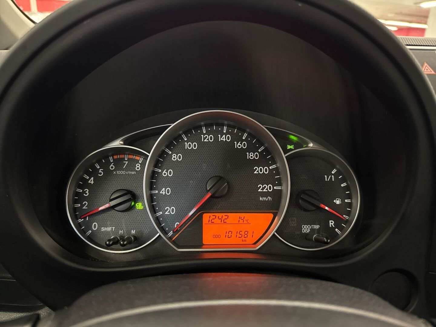 TOYOTA Verso-S 2012
