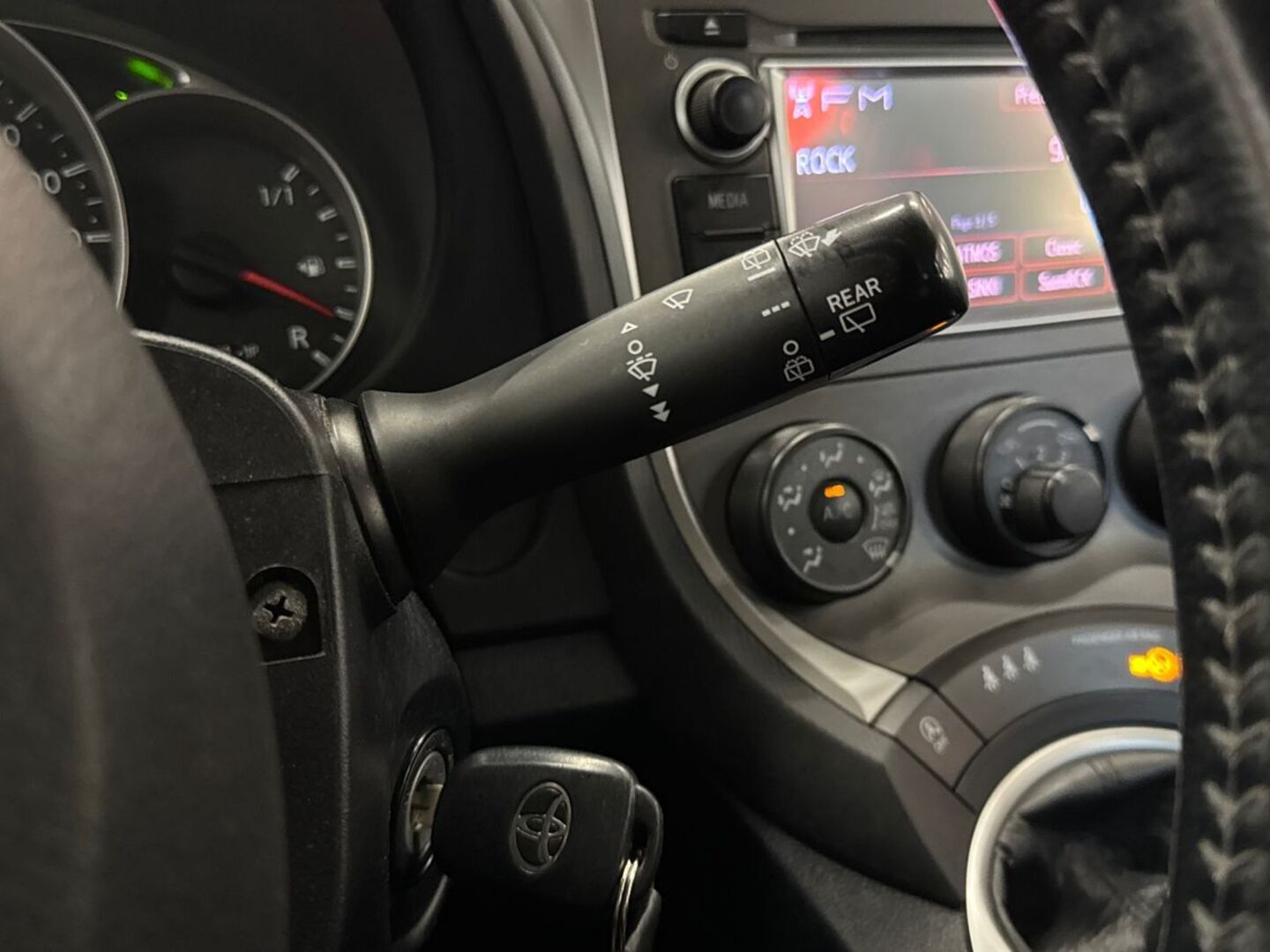 TOYOTA Verso-S 2012