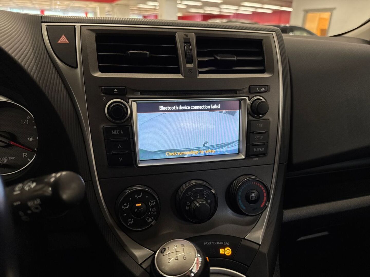 TOYOTA Verso-S 2012