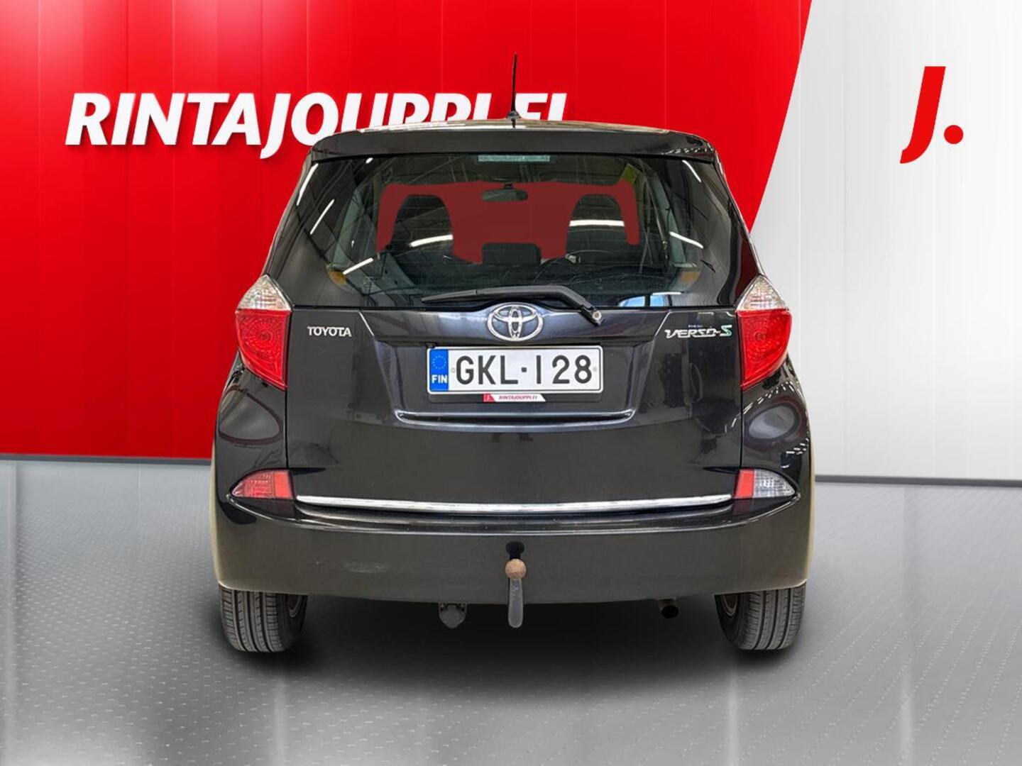TOYOTA Verso-S 2012
