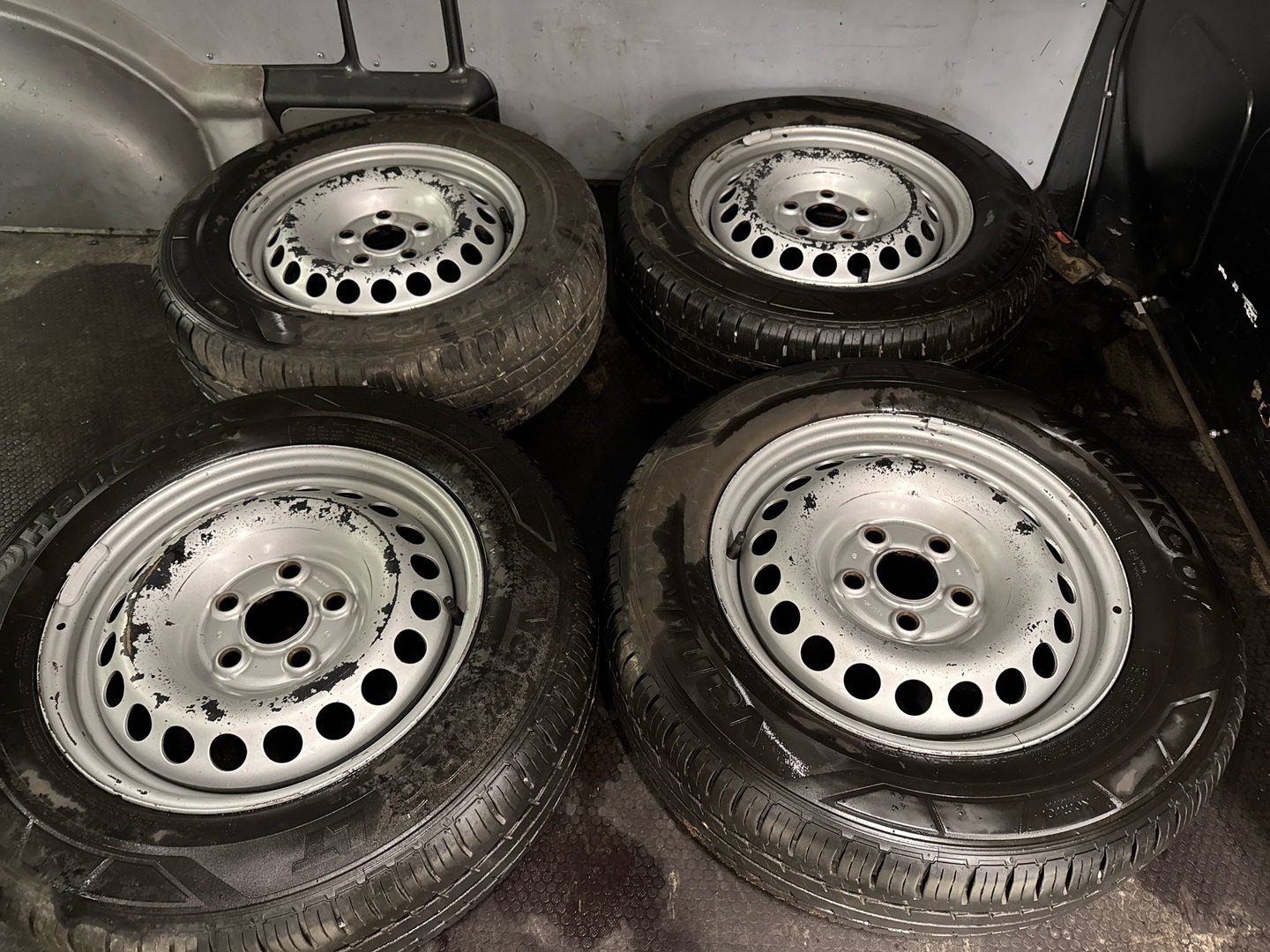 VOLKSWAGEN Transporter 2013