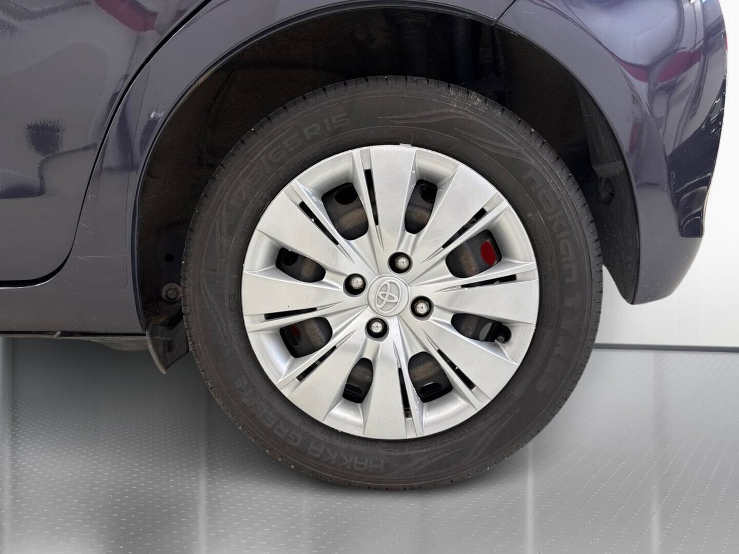 TOYOTA Yaris 13