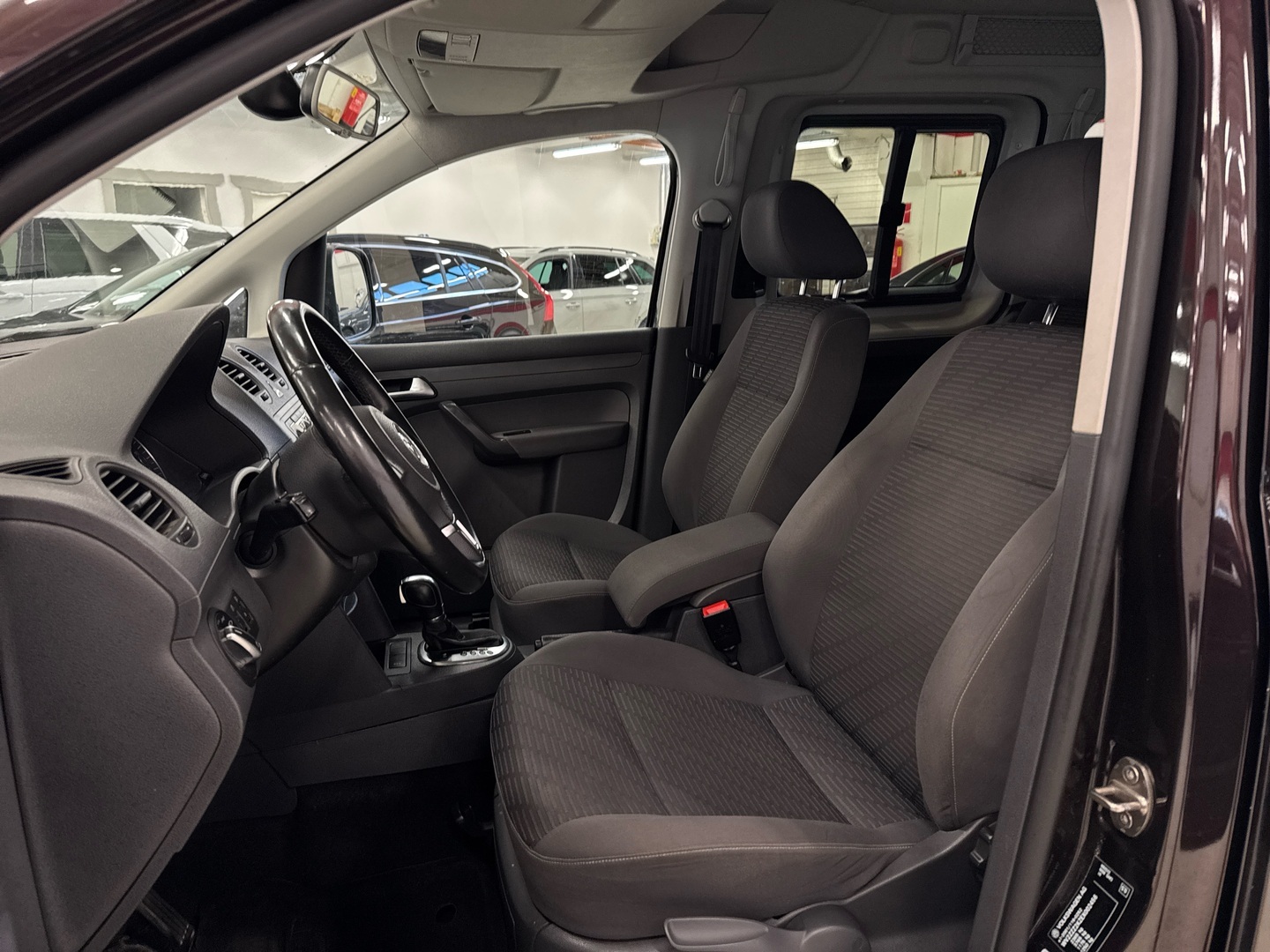 VOLKSWAGEN Caddy Maxi 2013