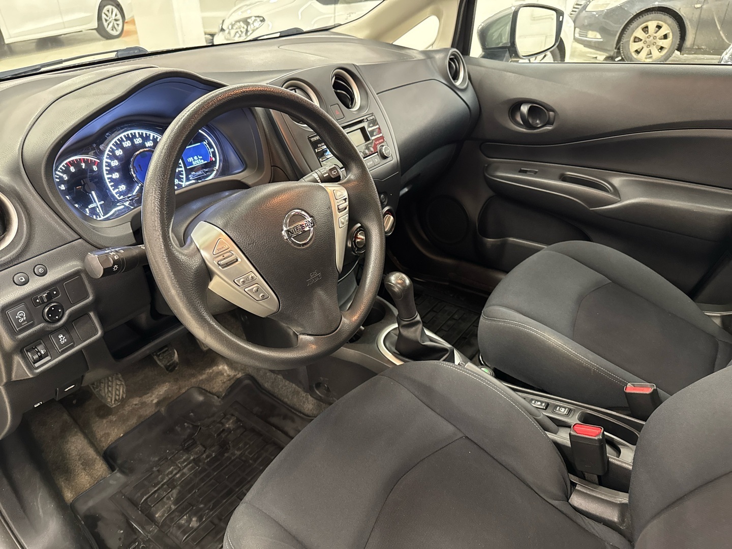 NISSAN Note 2016