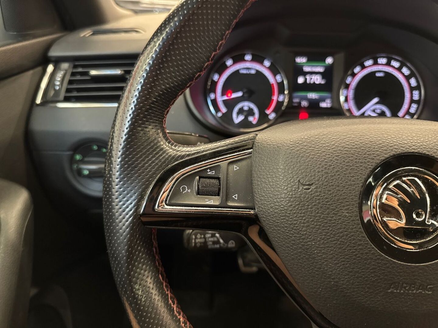 SKODA Octavia 2017