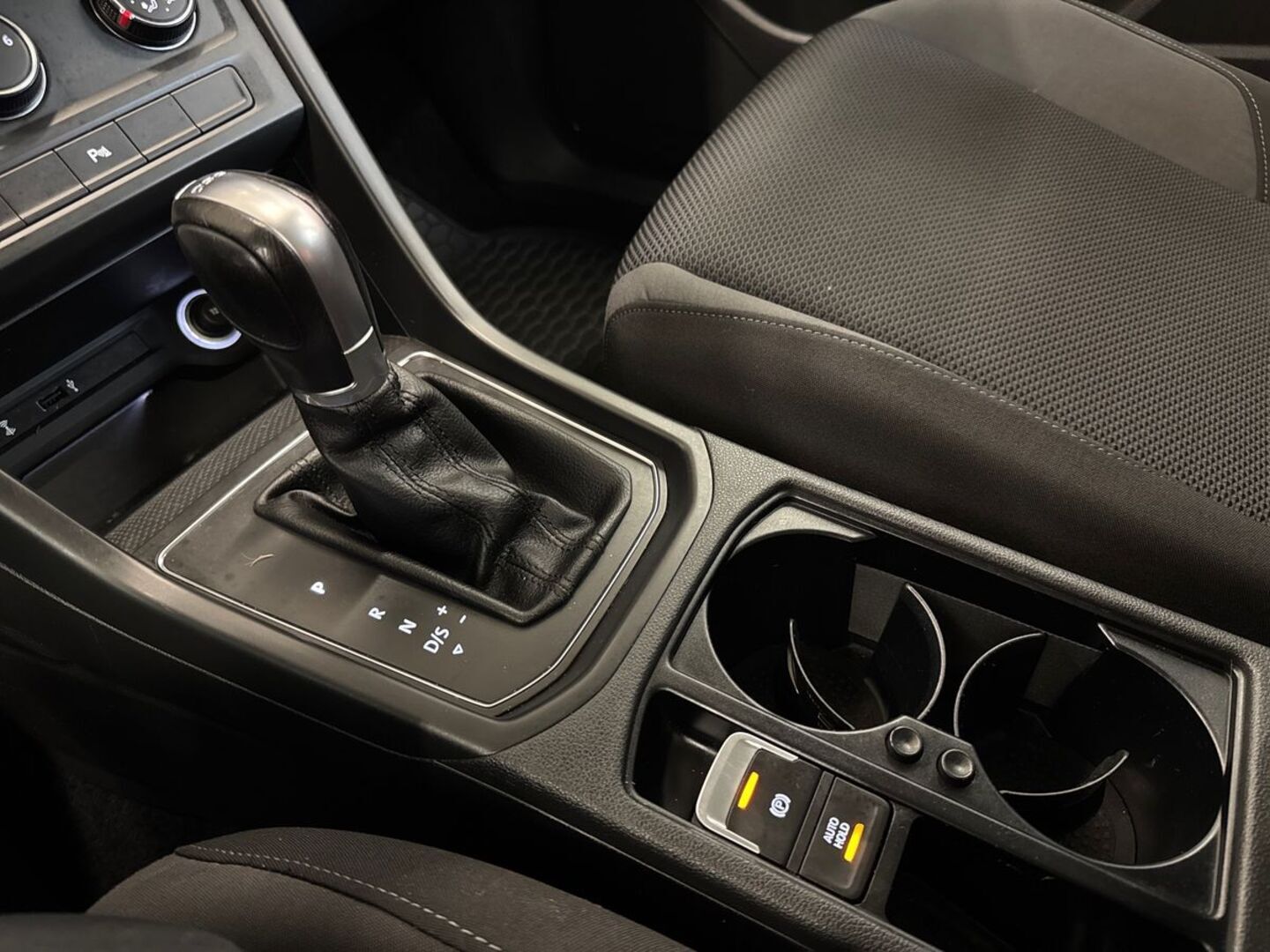 VOLKSWAGEN Touran 2017