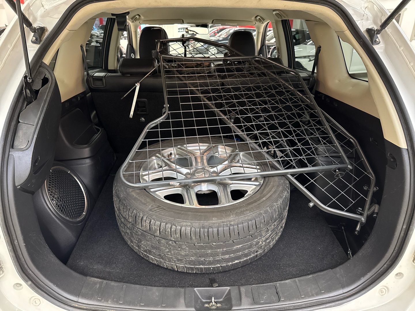 MITSUBISHI Outlander PHEV 2014