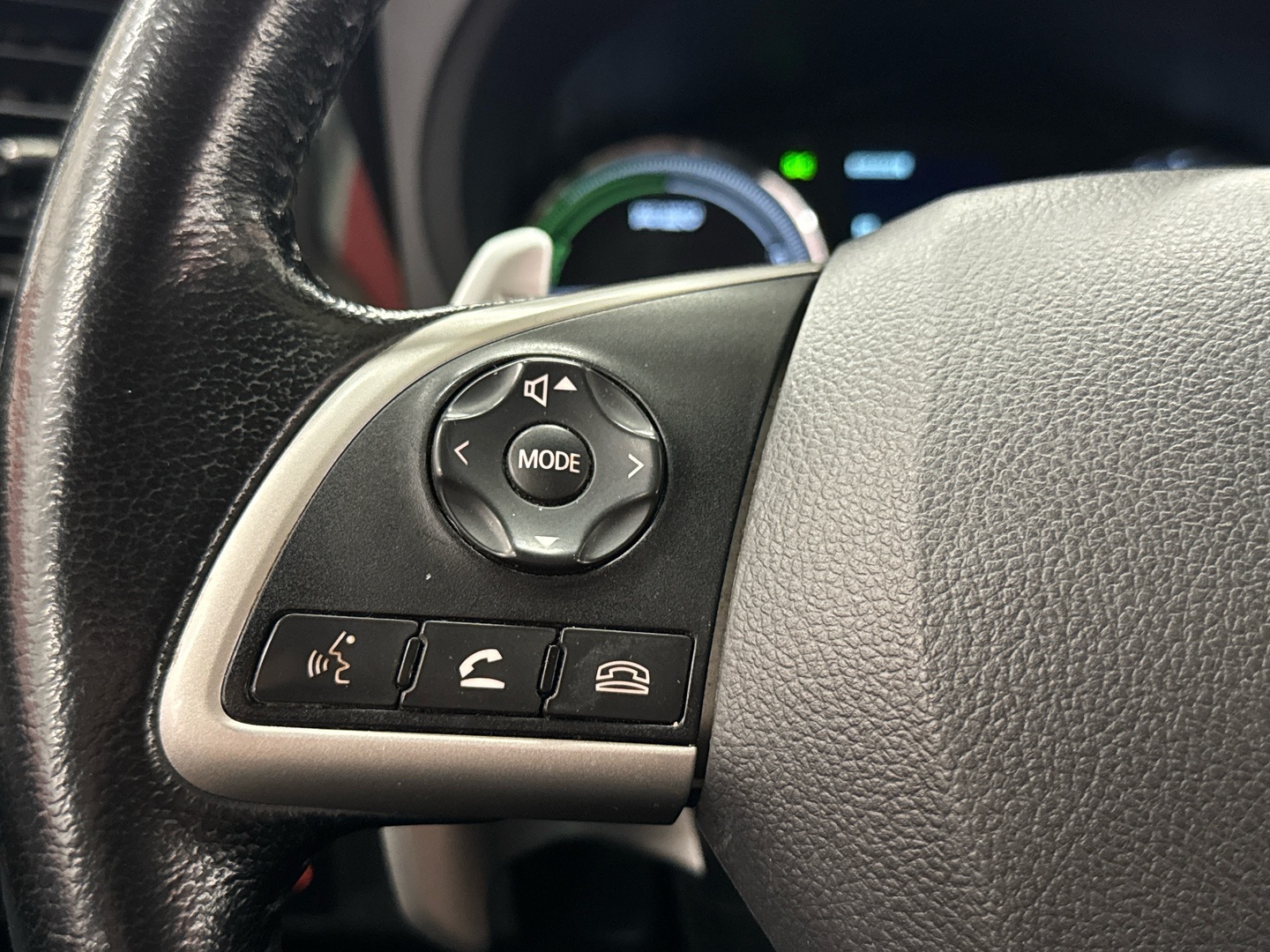 MITSUBISHI Outlander PHEV 2014