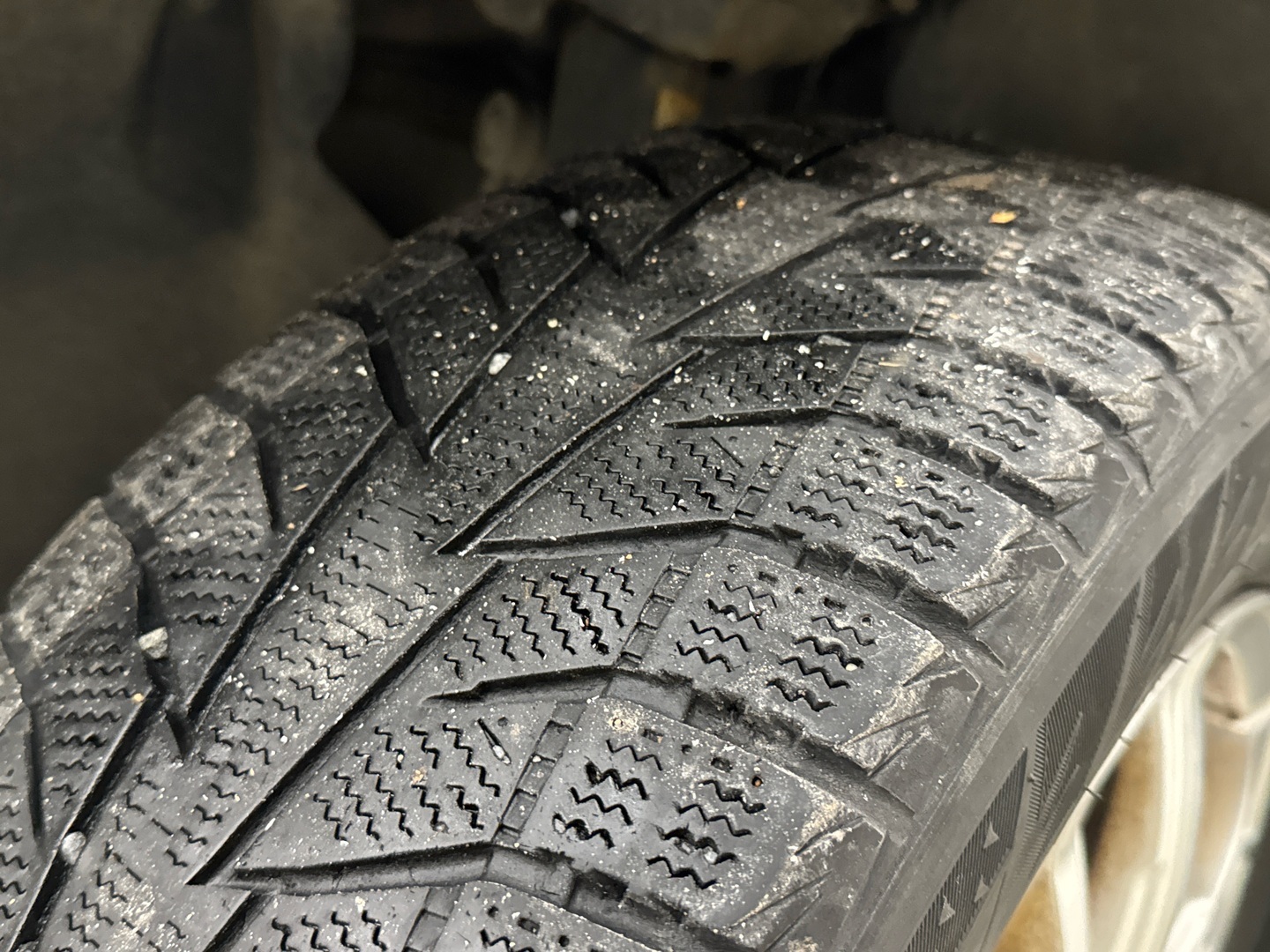 VOLKSWAGEN Touran 2016