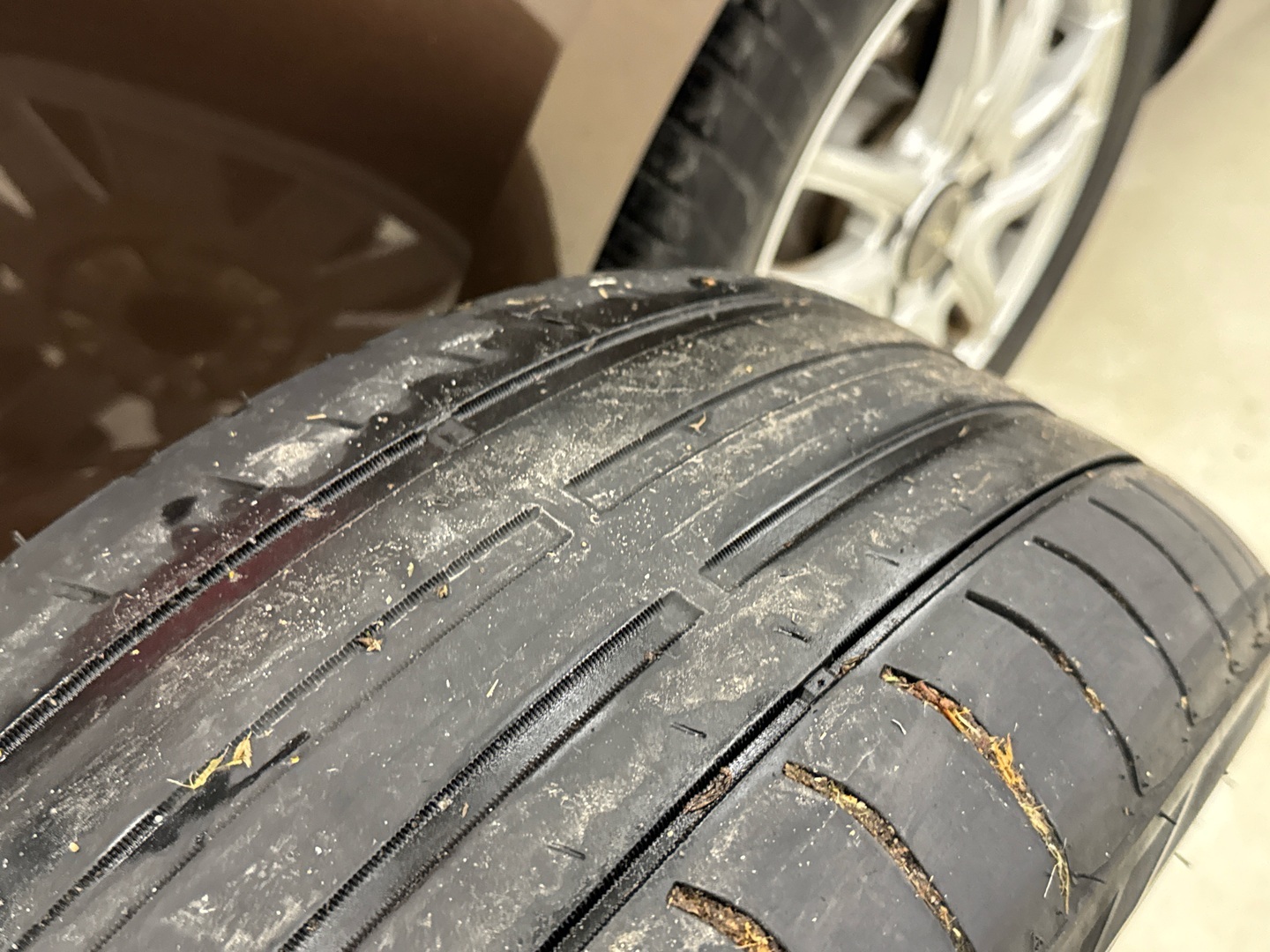 VOLKSWAGEN Touran 2016