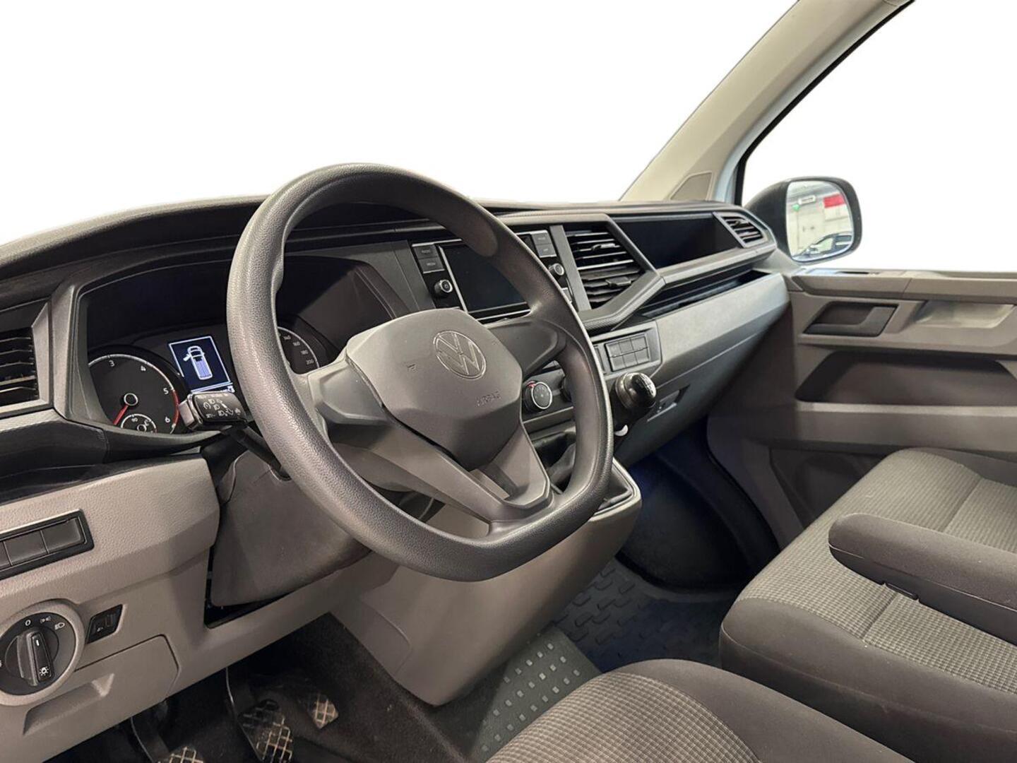 VOLKSWAGEN Transporter 2021