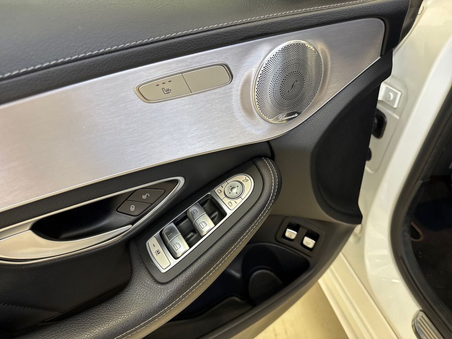 MERCEDES-BENZ C 2020