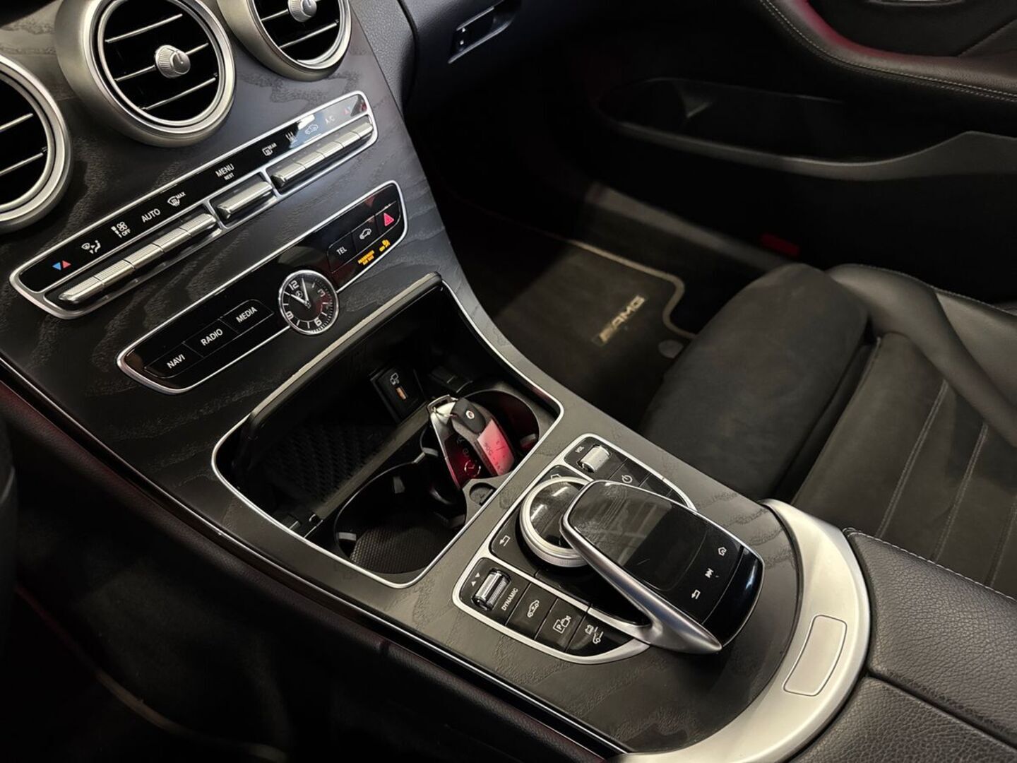 MERCEDES-BENZ C 2020